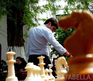 Феодосия играет в шахматы!